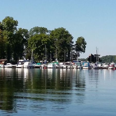 Ferienwohnung Am Schweriner See Raben Steinfeld المظهر الخارجي الصورة